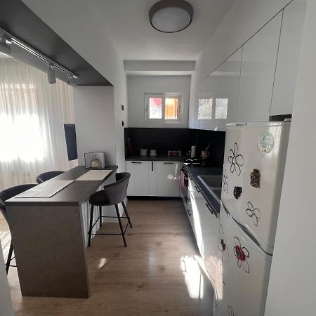 Amion Apartment In Center Of Tirana Eksteriør billede