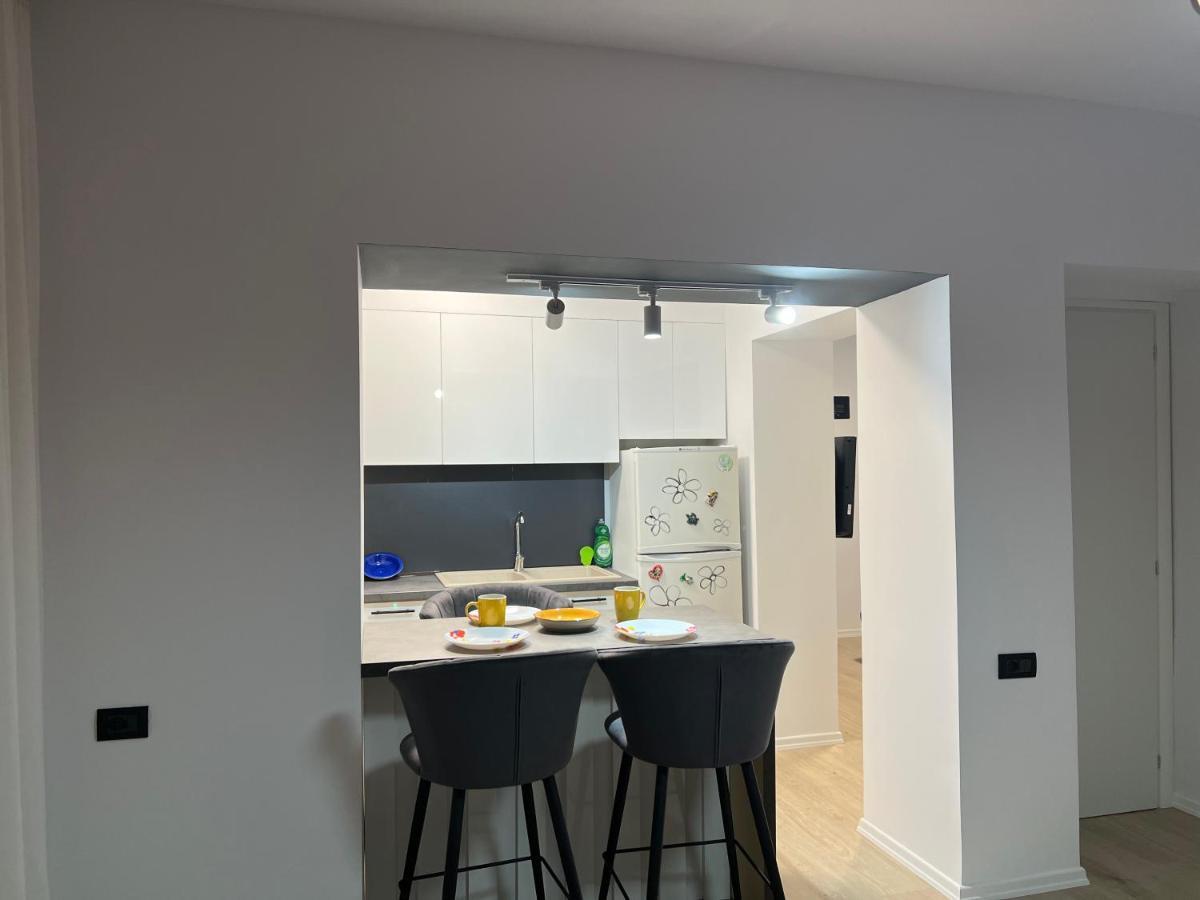 Amion Apartment In Center Of Tirana Eksteriør billede