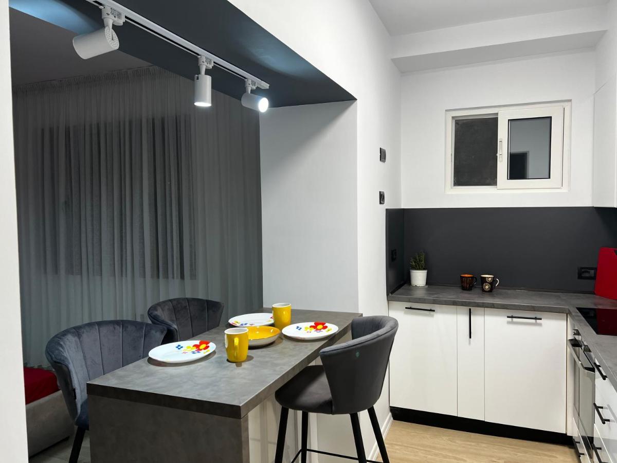 Amion Apartment In Center Of Tirana Eksteriør billede