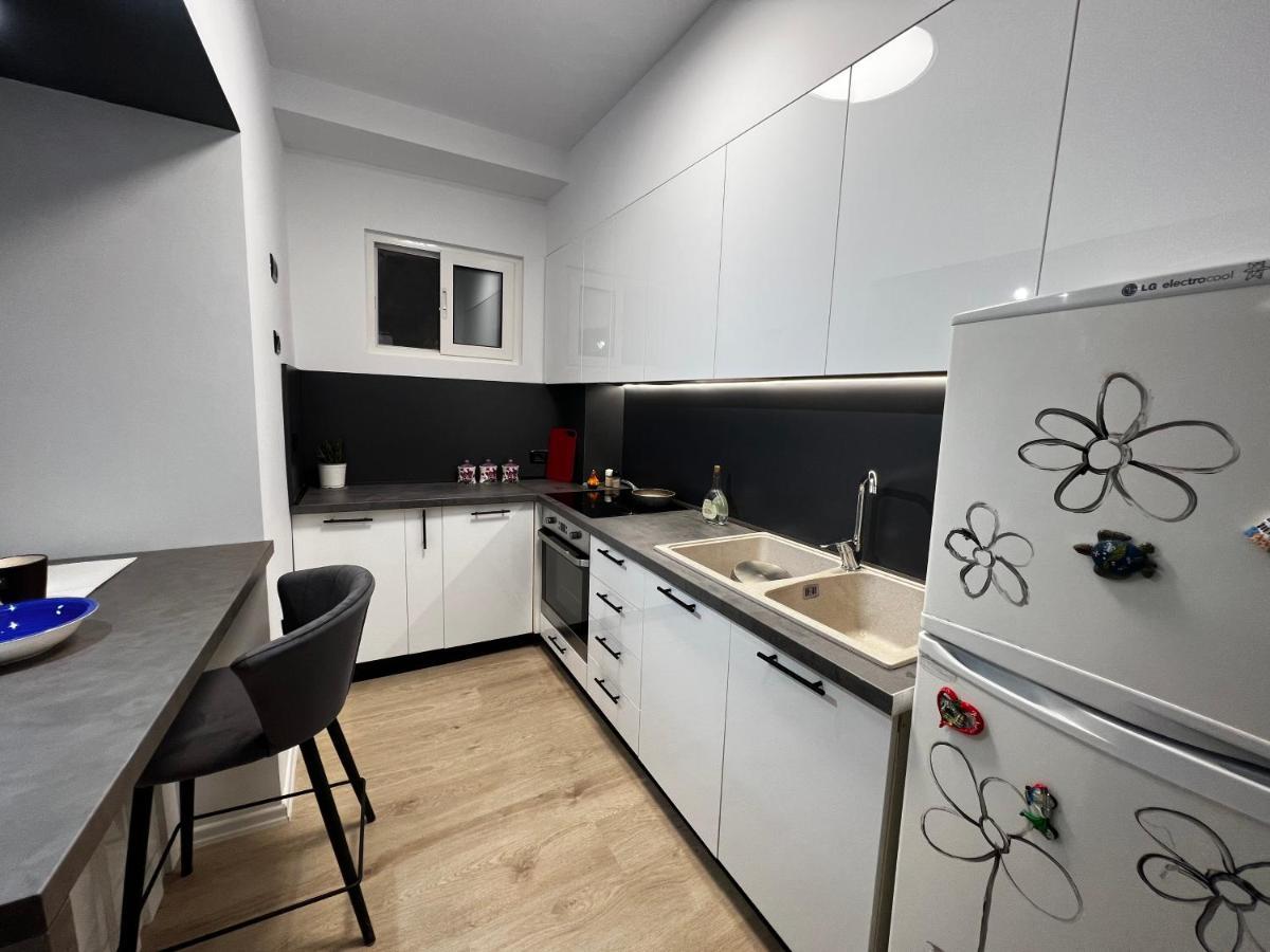 Amion Apartment In Center Of Tirana Eksteriør billede