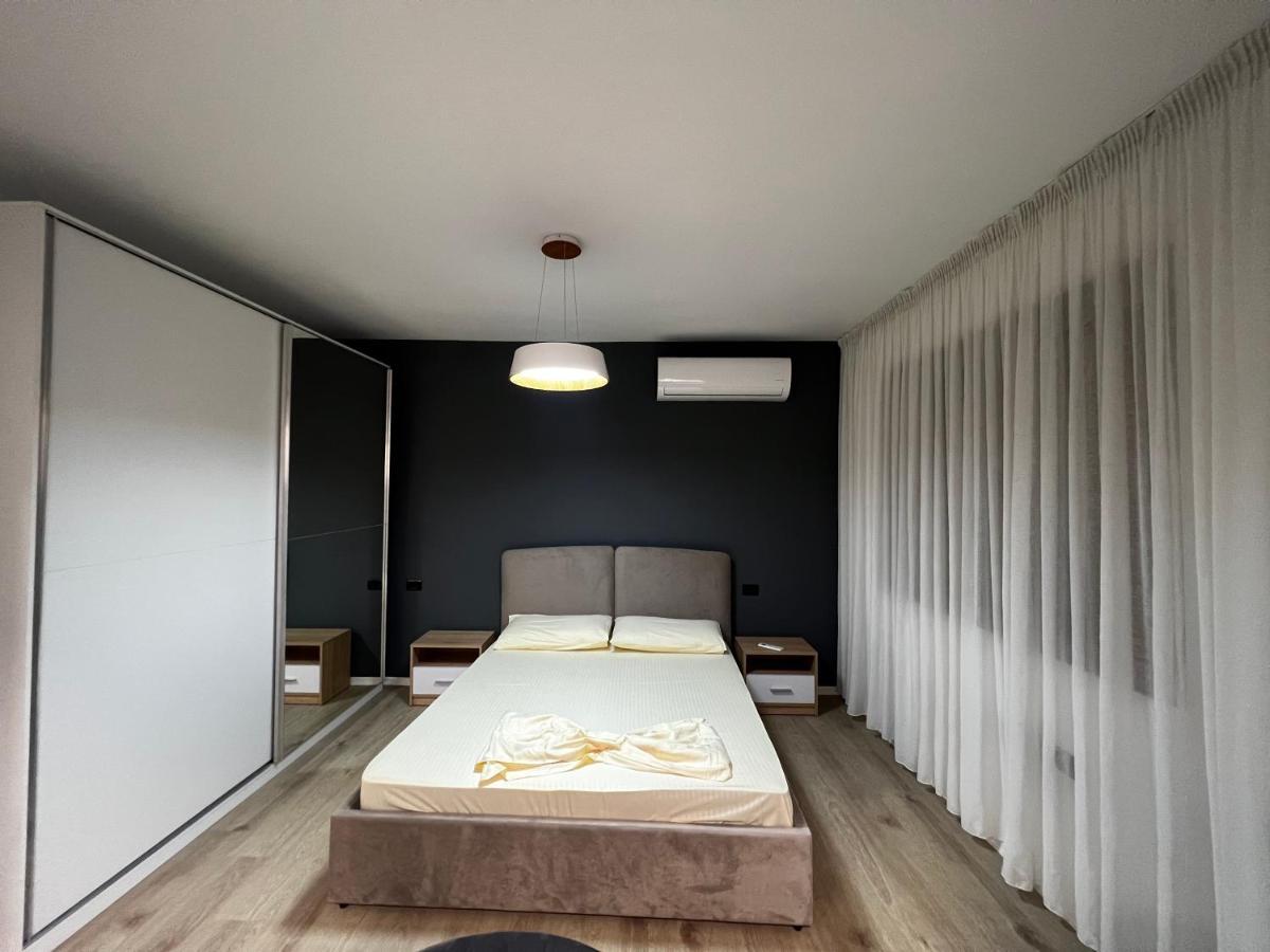 Amion Apartment In Center Of Tirana Eksteriør billede