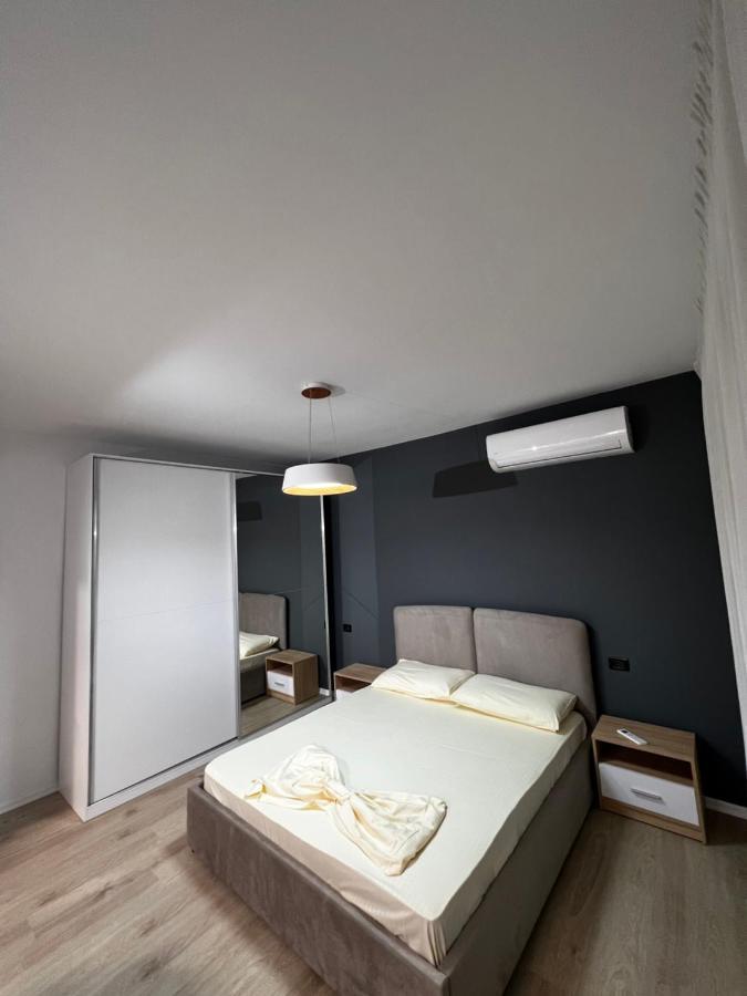 Amion Apartment In Center Of Tirana Eksteriør billede