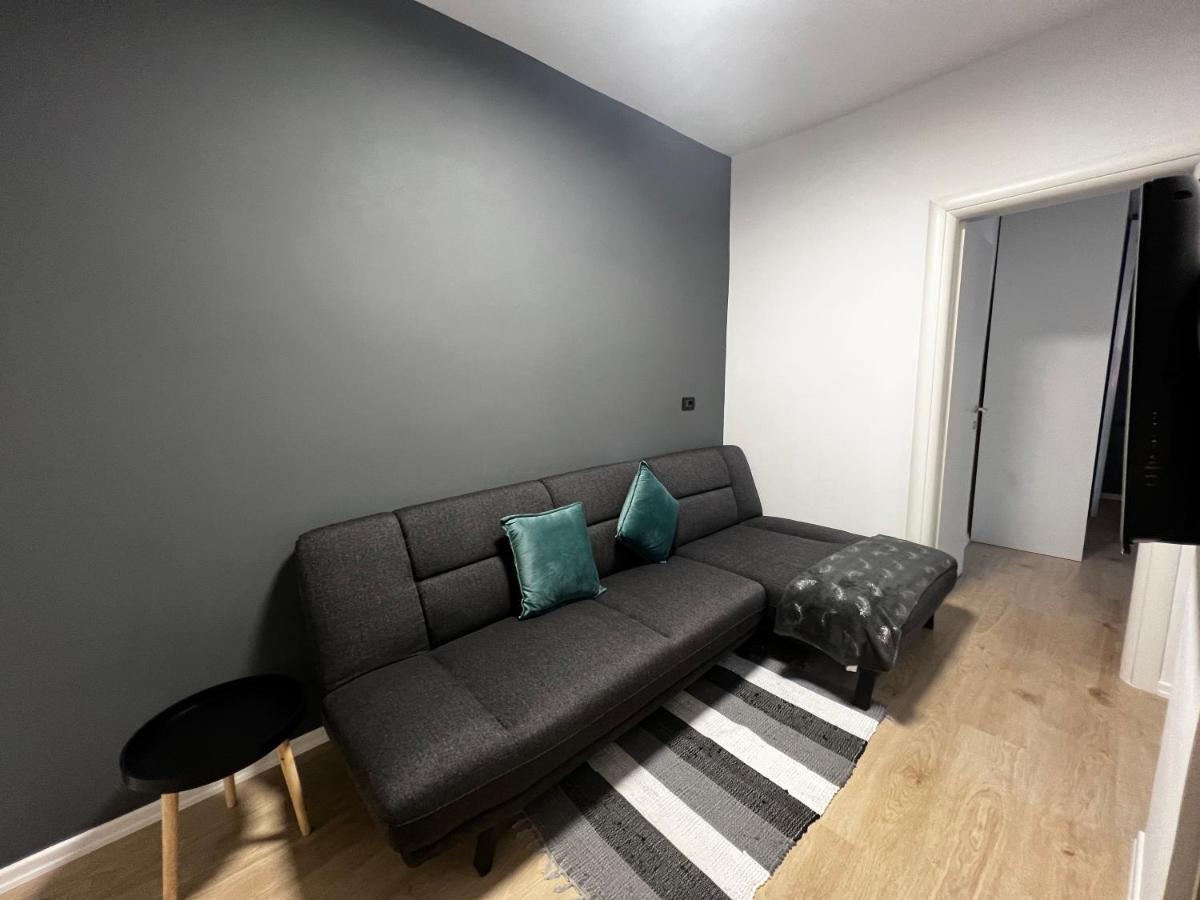 Amion Apartment In Center Of Tirana Eksteriør billede