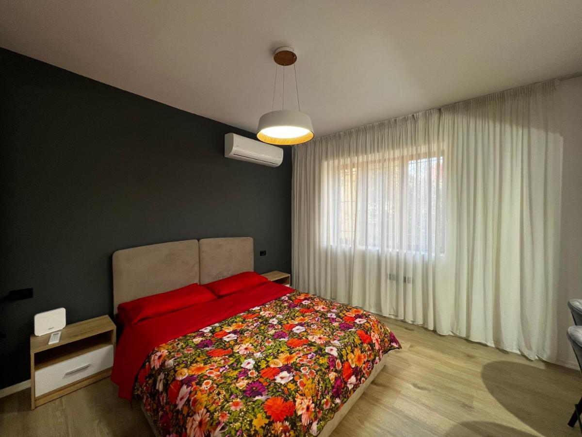 Amion Apartment In Center Of Tirana Eksteriør billede