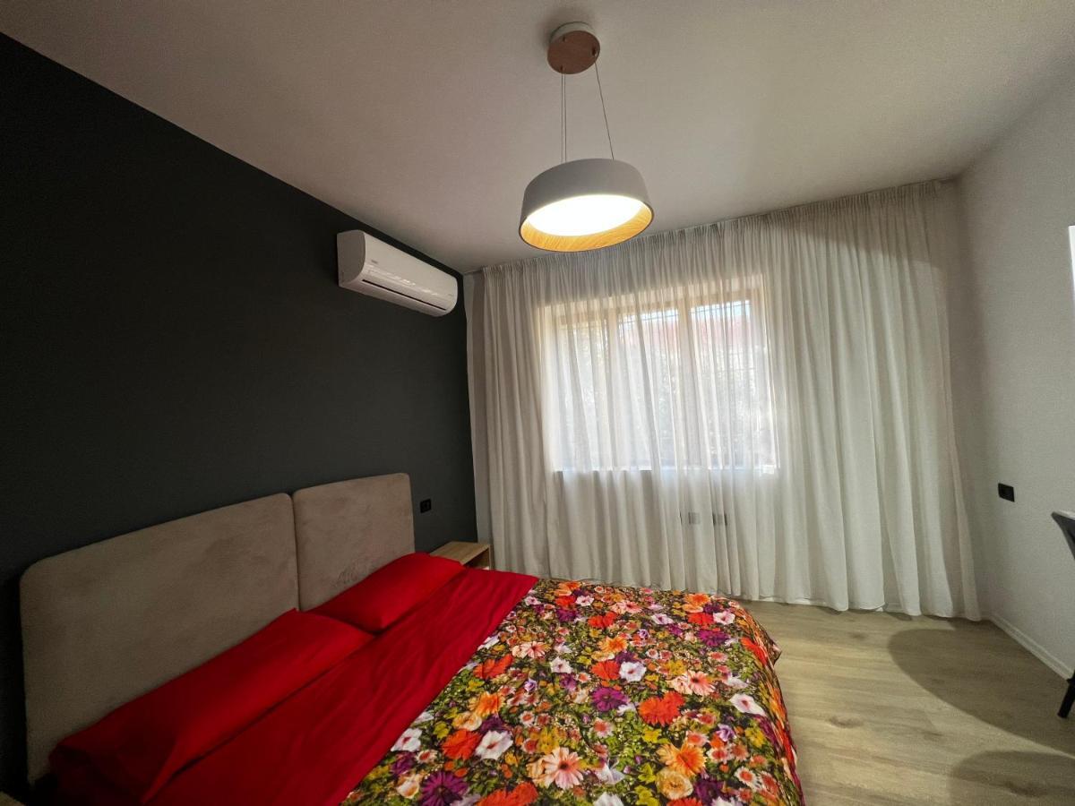 Amion Apartment In Center Of Tirana Eksteriør billede