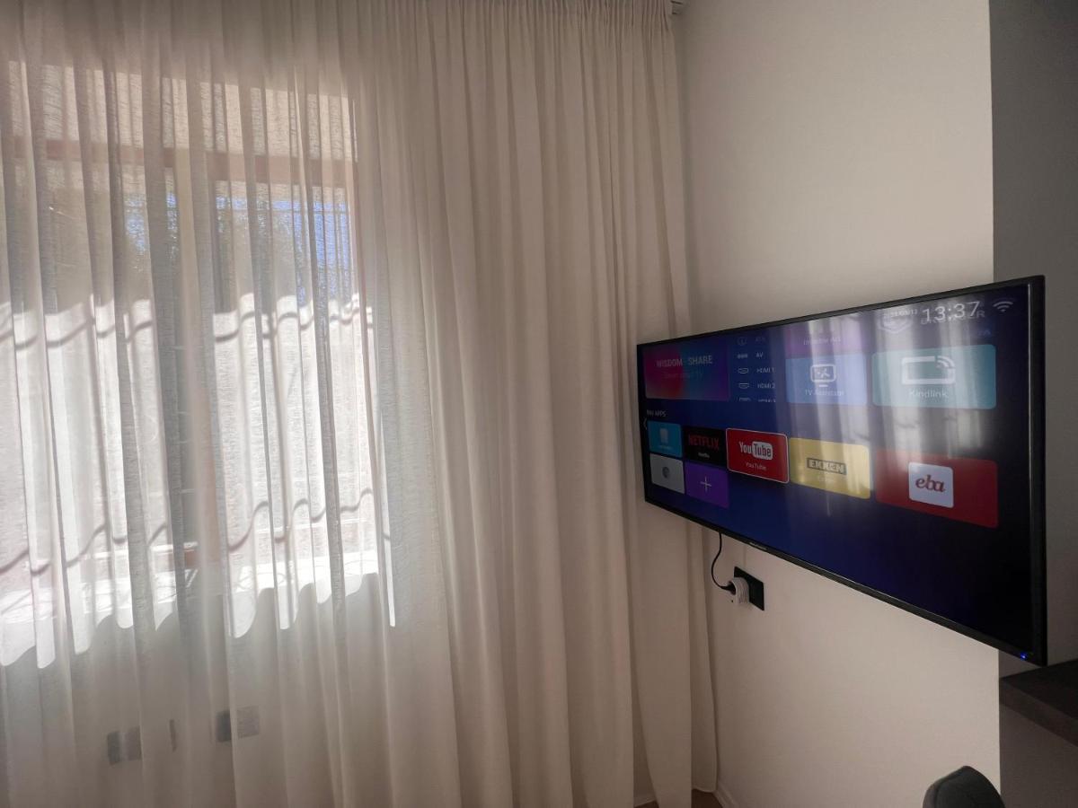 Amion Apartment In Center Of Tirana Eksteriør billede
