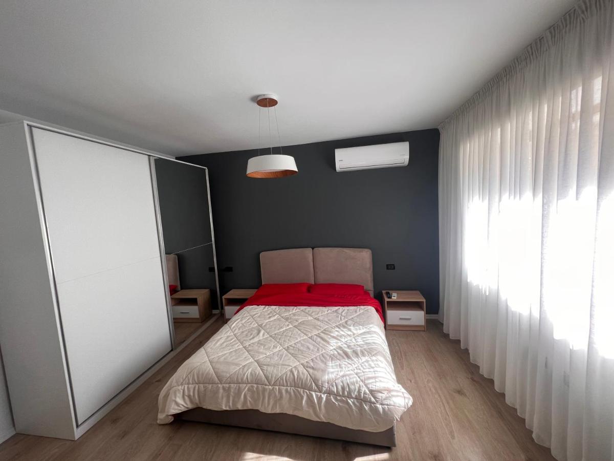 Amion Apartment In Center Of Tirana Eksteriør billede